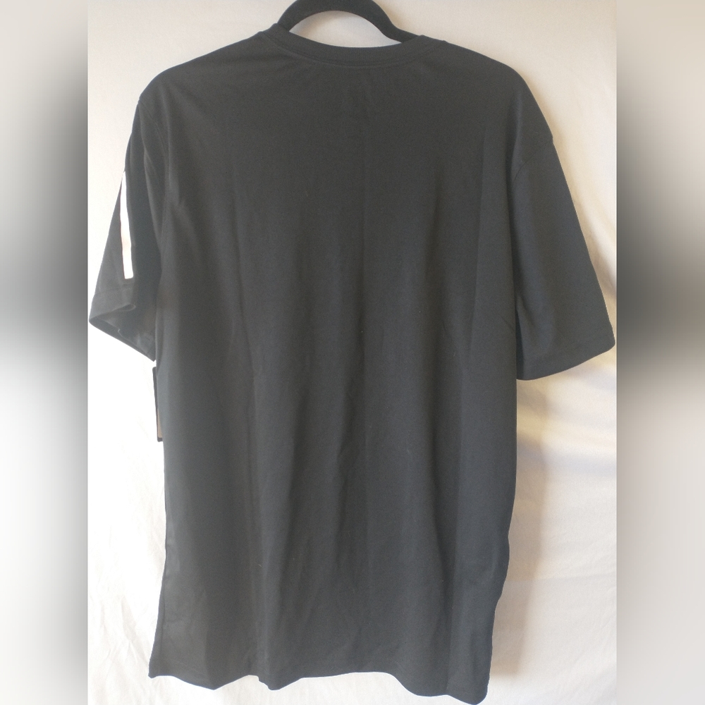 NWT U.S.A. Soccer Team Logo Crest Black T-Shirt Size Medium - Picture 3 of 10